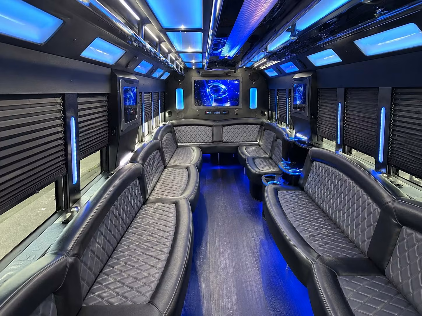 bachelorette party bus rentals for new braunfels nights out