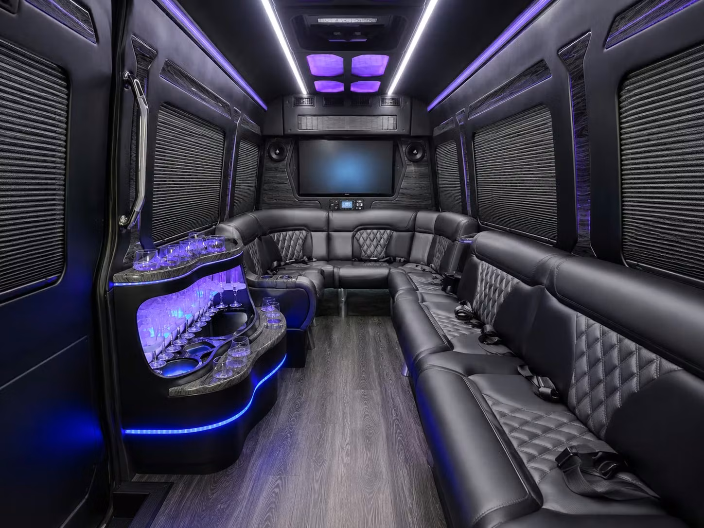 get a dedicated airport transfer shuttle for your new braunfels business travelers