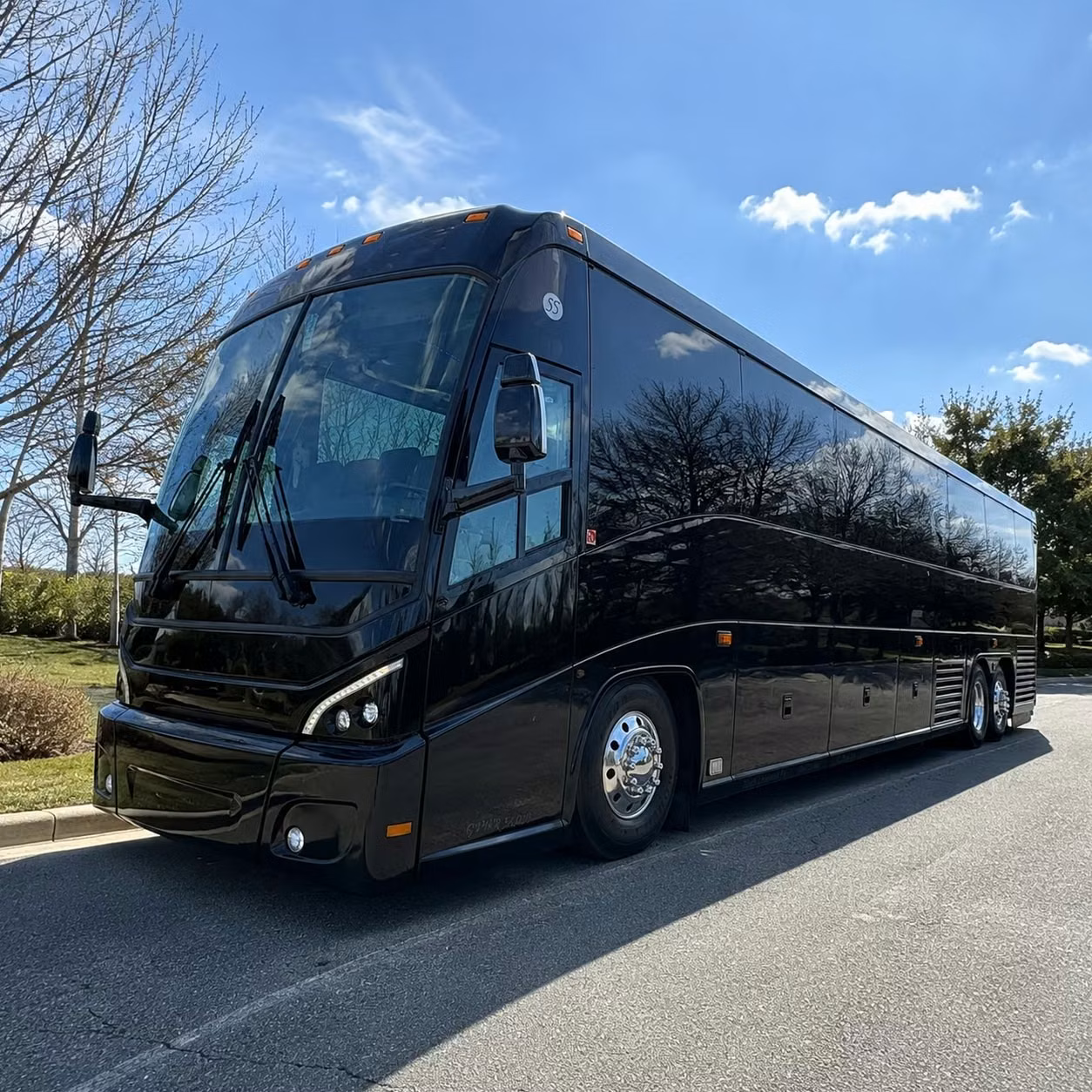 moving convention and event attendees between new braunfels hotels and venues has never been simpler
